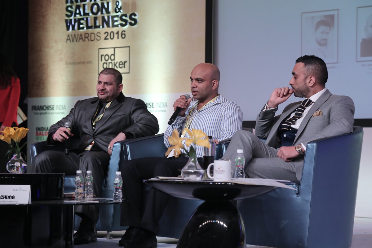 amareshojha's tweet photo. Sharing the stage with fitness industry Pioneers  Hemant Angrish and Jag Cheema @sheruclassic https://t.co/e8WuCFFaSY