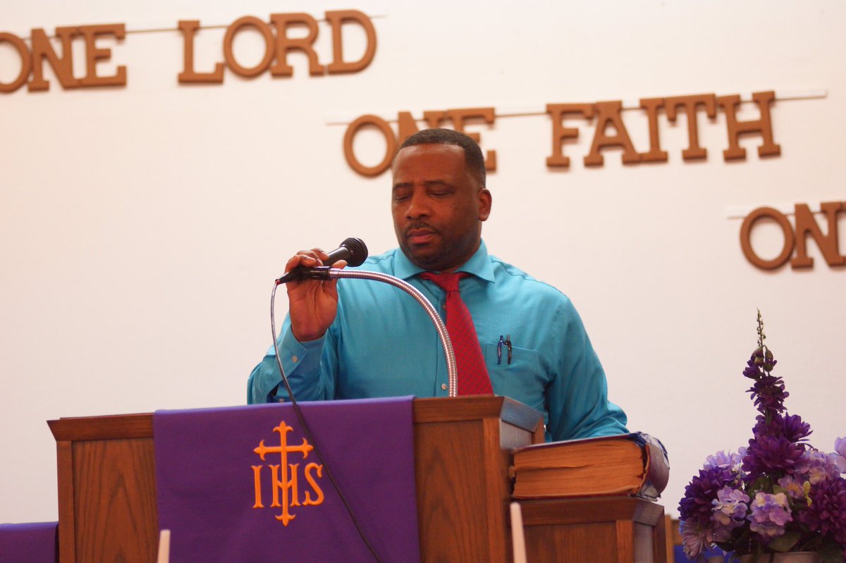 MinRaleigh911's tweet photo. Min Raleigh Thornton will be sharing the word of God 
"Live"using the fb live feature this Sunday 10am God bless! https://t.co/0Fpe1nhC92