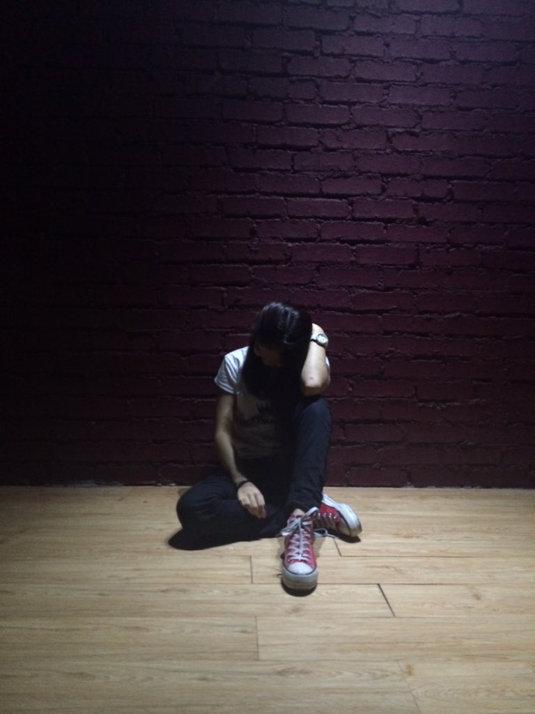 1996TWICEMM's tweet photo. You know my name, not story. So fuck your freaking mouth shut. #dance #studio #redmouse https://t.co/PE9tey4GGw