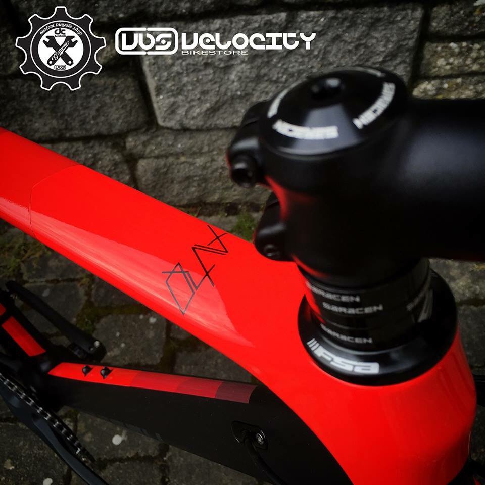 PH_Designs_Co's tweet photo. Feeling Avro ?? @SaracenBikes  @velocitybike ... I am ! Could this be the weapon of choice for our Irish roads ? https://t.co/TY2BaxznTw