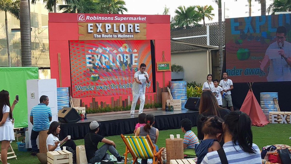 RobSupermarket's tweet photo. DJ Tonipet welcomes everybody at the #RouteToWellness to #ExploreWellness with the guests. https://t.co/gNWOVcDdny