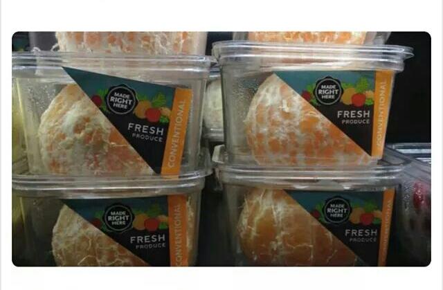 ja vien daba būtu izdomājusi veidu kā apklāt šos apelsīnus.. tad mums nevajadzētu tik daudz plastmasu patērēt