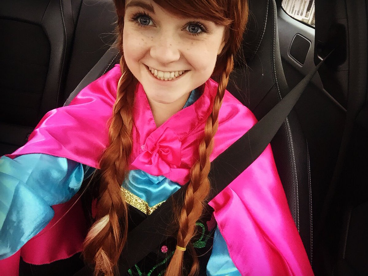 xsophiewrightx's tweet photo. #princesssaturday https://t.co/Aeub2V03fE