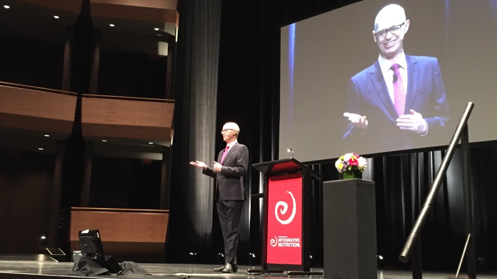 thrivemanhasset's tweet photo. @JoshuaIIN inspiring us to thrive #iinlive https://t.co/VWO5eafIfS