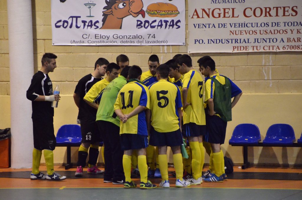 LasolanaFS's tweet photo. HOY jugamos a las 20:00 en la Moheda @LasolanaFS - @villahermosafs a por los 3 puntos #VAMOSFSLASOLANA https://t.co/oeVRBrB8Ga
