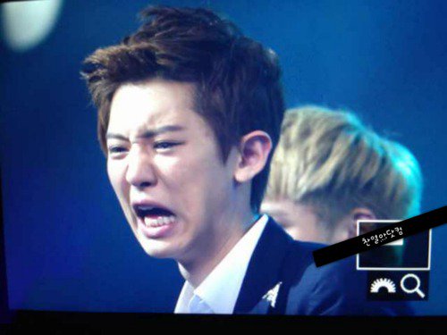 PhixoLady's tweet photo. Me when Lay sings and speak right now

#EXOluXioninDalian https://t.co/uIEBTApzfy
