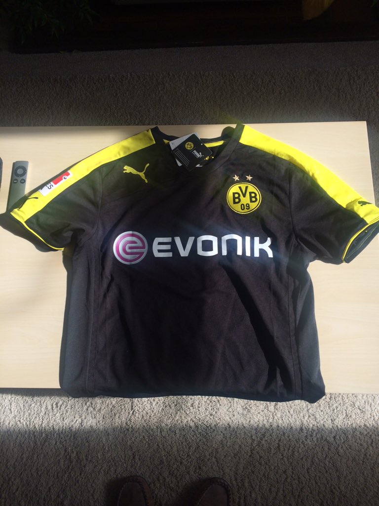 matthewzeeda's tweet photo. @Bentos77 @jiveturkey81 @andykaye10 Mines just arrived. https://t.co/4POIcXIrWZ