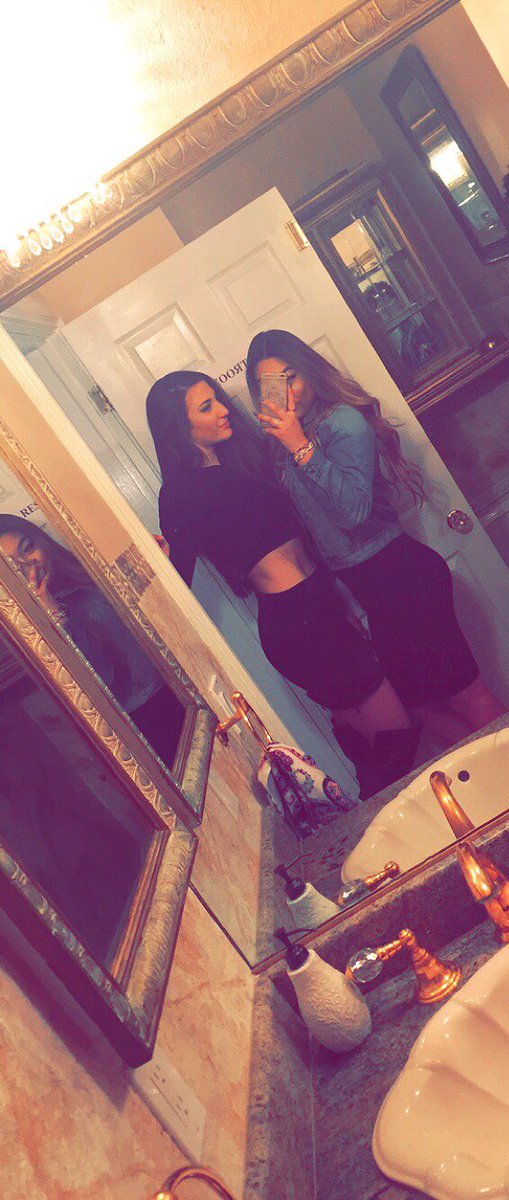 camicrystene's tweet photo. @lyssbeezy lol #turntcrew ๐ฏ๐ https://t.co/tBHGia4cRb