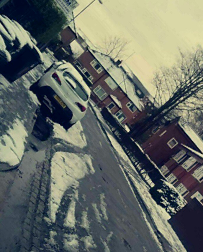 T-Shirt Weather In The Manor.... just about! <a href="/TheRealKano/">Kano</a> #MadeInTheManor