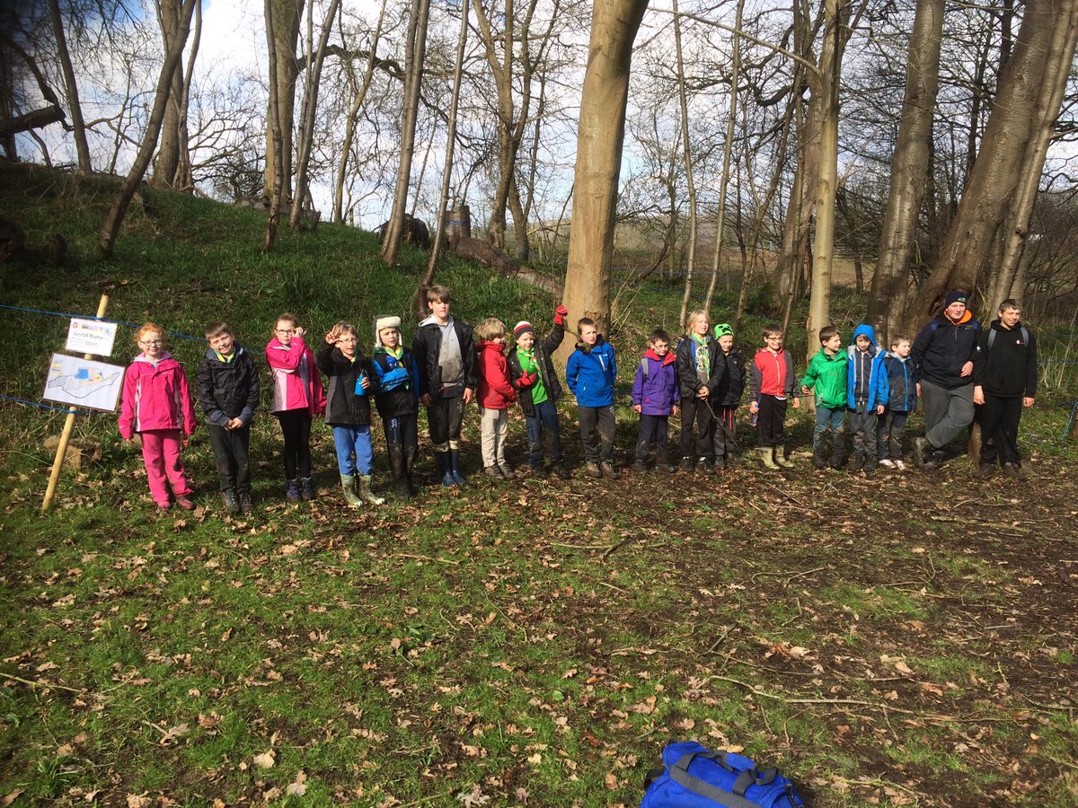 kewstokescouts's tweet photo. Chilly night, muddy field, happy campers. https://t.co/5u0CKAi3at