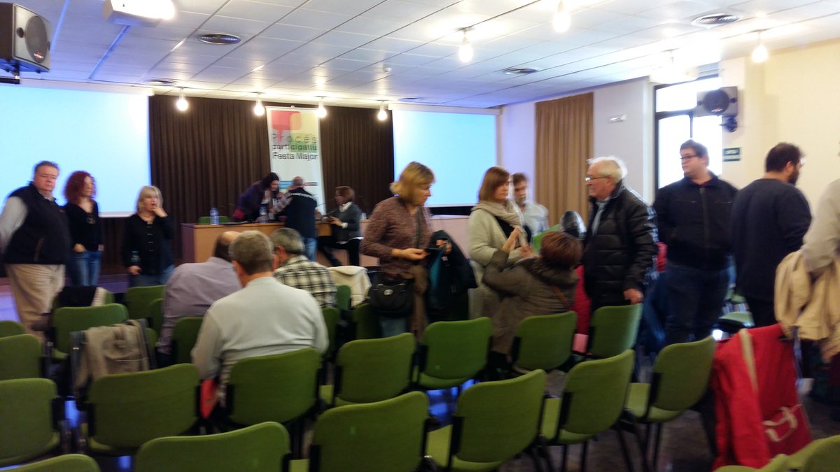 Acabarem amb el plenari on es posa en comú les conclusions de cada grup #Sabadell #jornadaprocesfm