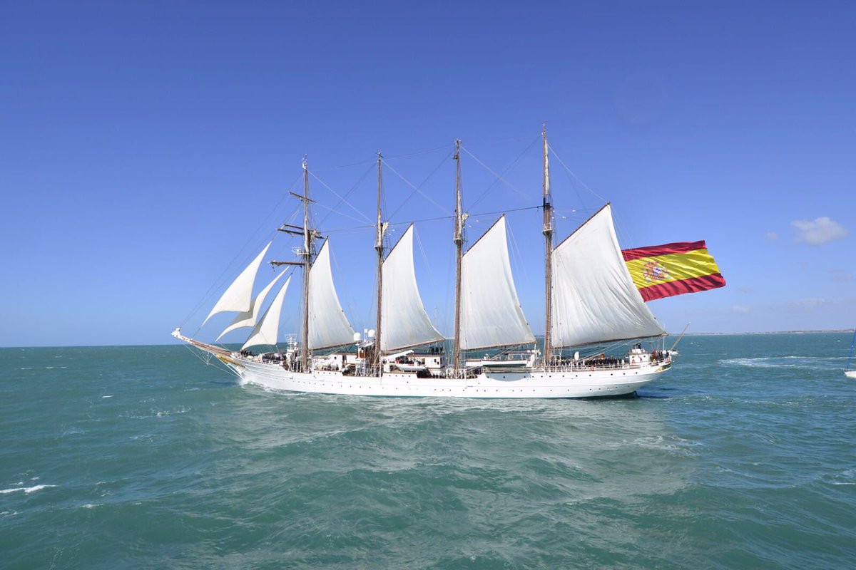 Armada_esp's tweet photo. #CulturaNaval El J.S.Elcano es un velero bergantín-goleta de cuatro palos con 113 metros de eslora y 13 de manga https://t.co/XVNlGBHPJE