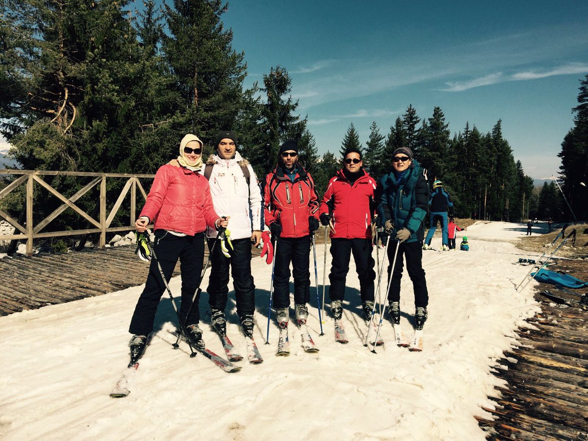 NEFESds's tweet photo. Bansko'ya en keyifli zamanında geldik...
Bembeyaz karlar keyfimizi artırırken güneş içimizi ısıtıyor https://t.co/xCiijAFiMx
