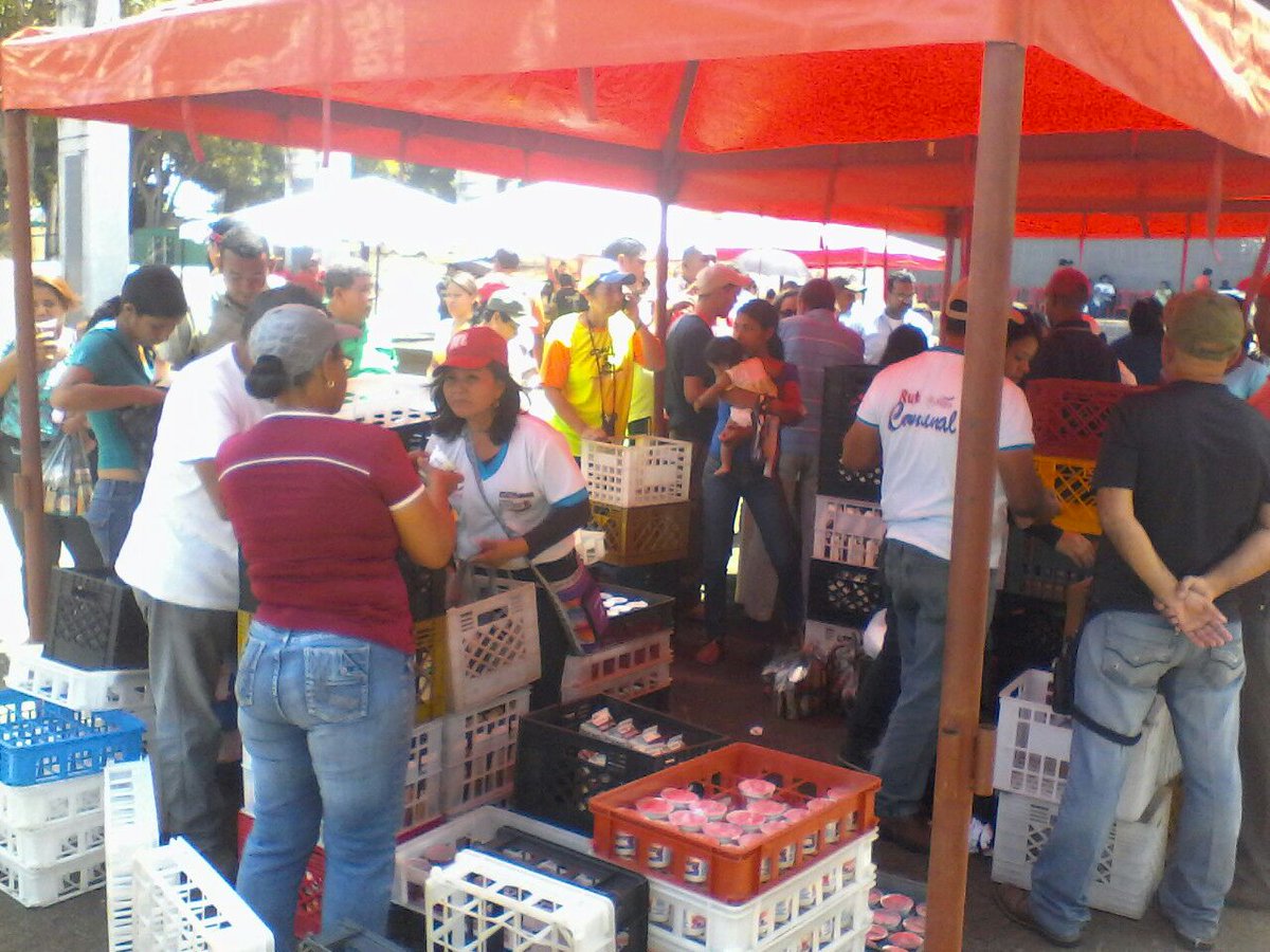 l_erodriguez's tweet photo. #A3AñosDeTuSiembraComandante El Poder Popular en #Bolívar muestra tu legado organizativo y productivo!  @Org_Comunal https://t.co/BIwlSLKBSP