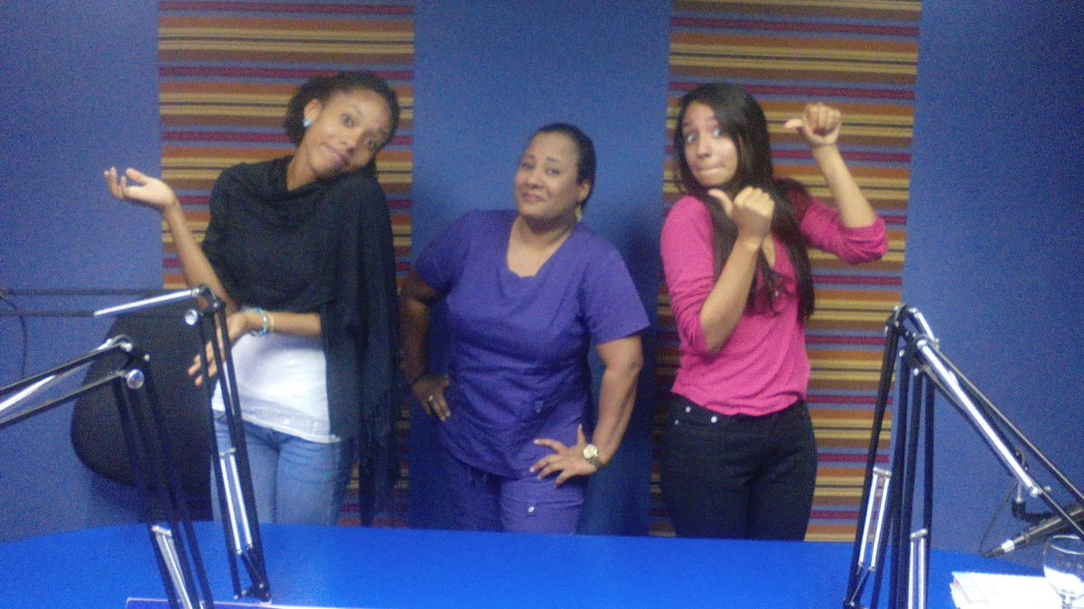 NuevaOndaRD's tweet photo. Con la doctora Rosanna Méndez de la estética #AlinaBriyitte con #LasActricesqueEntrevistan https://t.co/OpyYr0oUSk