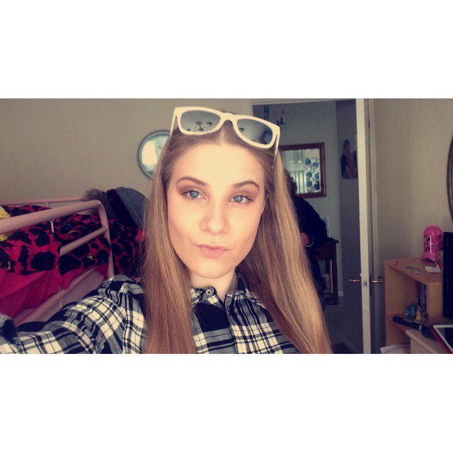 beth day (@beth_day_xoxo) / Posts / X