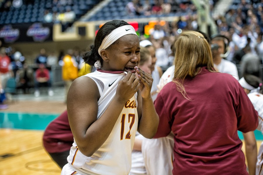 TyPhotog's tweet photo. @TonyWatkinsHIES and HIES Lady @BasketballBears win elusive 2A Title #MarchToMacon https://t.co/RaRce9WxGn