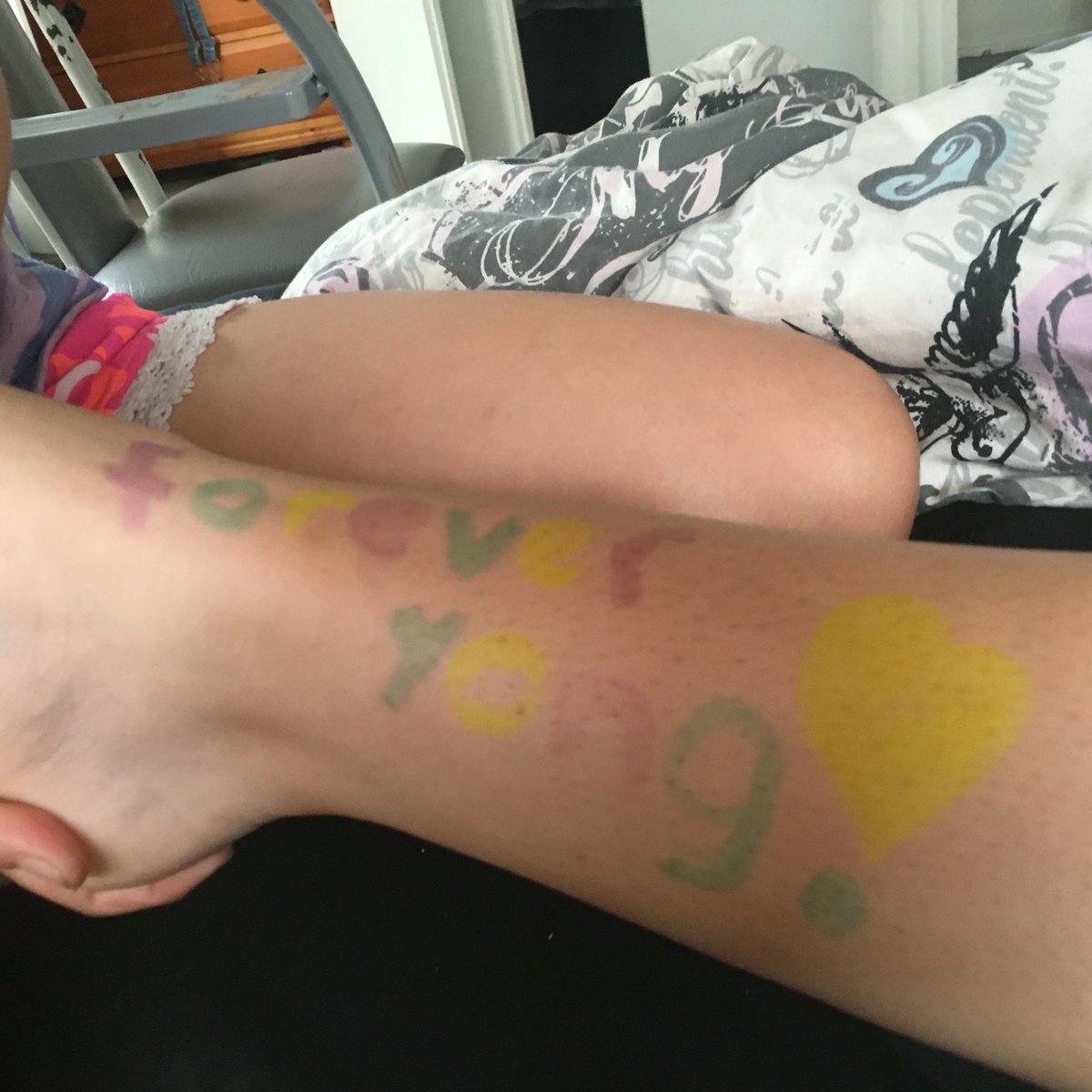 Crystalskyebin's tweet image. 