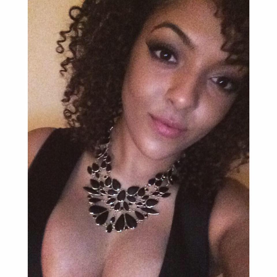 Massive welcome to the gorgeous Yasmine! welcome to Sassys hair salon. xxx