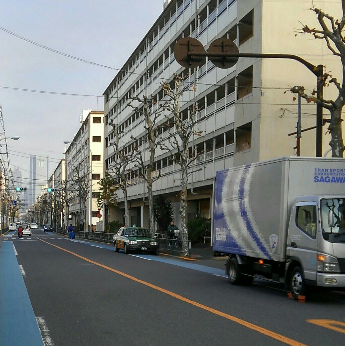 自転車 専用 通行 帯 駐 停車