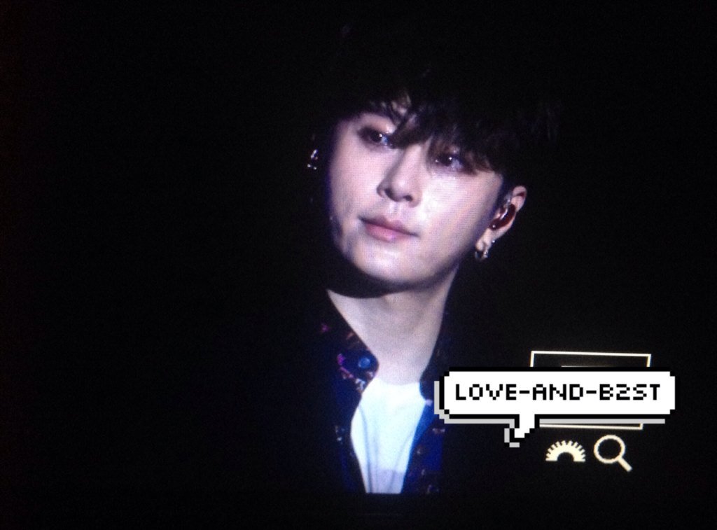 allofus_HL's tweet photo. [Preview] 160305
I Want Cube Pop in Macao
#준형 #용준형 https://t.co/8hAYG1QLO3