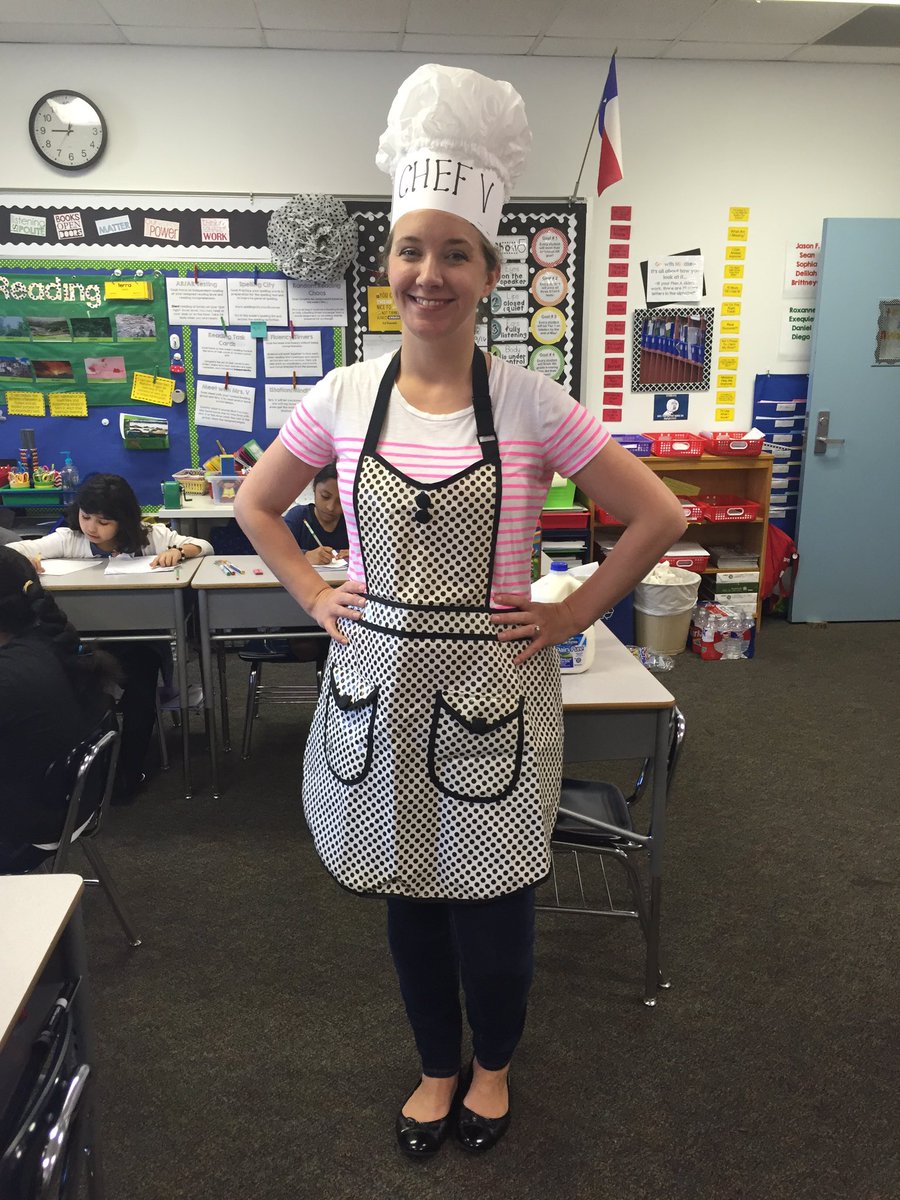 MrsVsChaos's tweet image. Chef V is serving up a cereal buffet at Saturday Tutorials #WorkingOnWriting