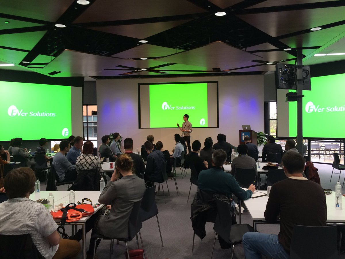 UMCFE's tweet photo. Entrepreneur Leadership Program Fellow Ziqi Guo presents his startup Ever Solutions @LinkedIn #cfeWUST #ThisIsELP https://t.co/DfolFZSyib