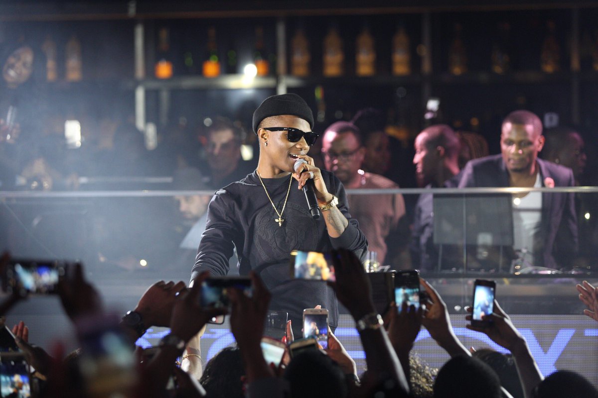 foxtailatsls's tweet photo. ✔️ Night 1 of #Ocean7evens with @wizkidayo.
Tonight👉 don't miss @duttypaul! https://t.co/mcdmPNEOKb
