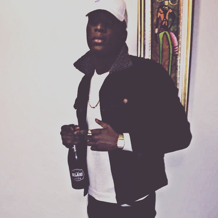 The_Mazin's tweet photo. Work Hard, Hustle hard, and Party Hard #95 #Kapee https://t.co/HeCcX8lvEL