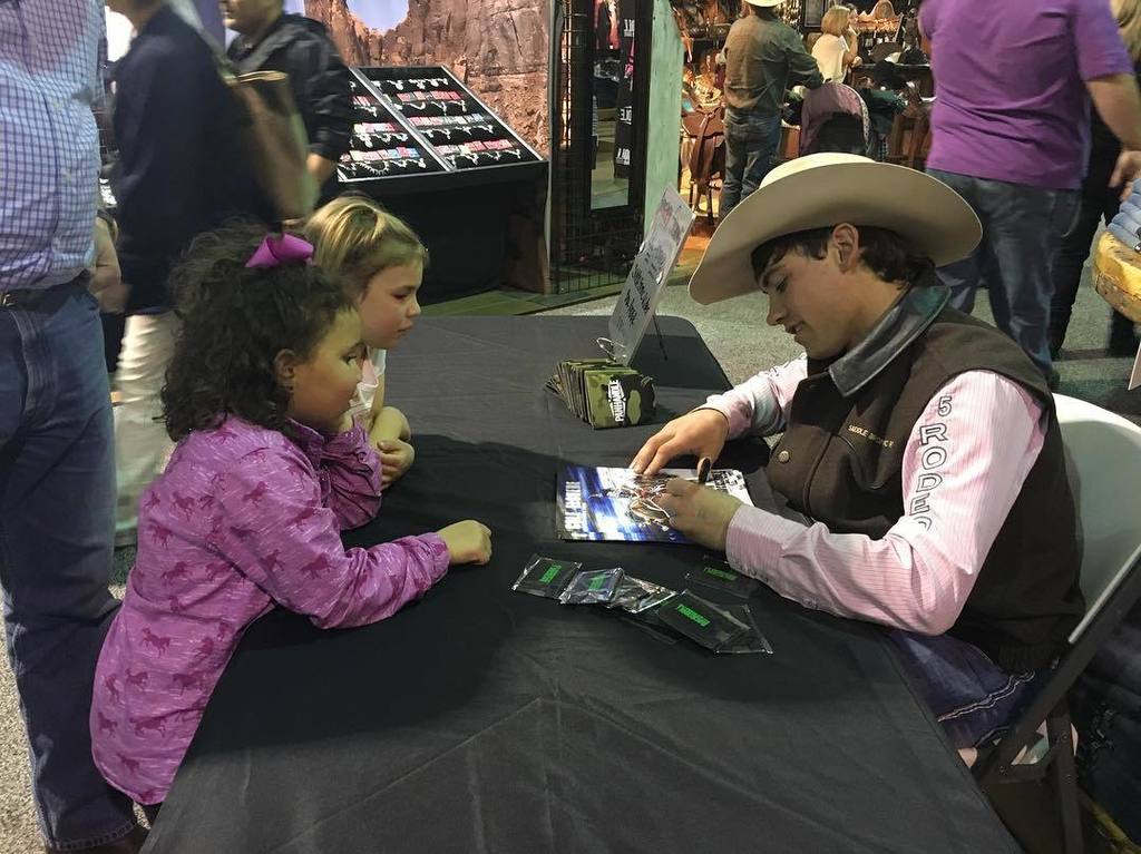 RocknRollCwboy's tweet image. Come see Saddle Bronc rider Cole Elshere 11-12pm at the @cavenders #rockandrolldenim booth… ift.tt/1LHw0E6