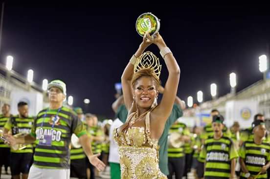 maiscarnaval's tweet photo. Cris Alves não é mais rainha de bateria da #Cubango para o #Carnaval2017 https://t.co/akb0E8dcrp