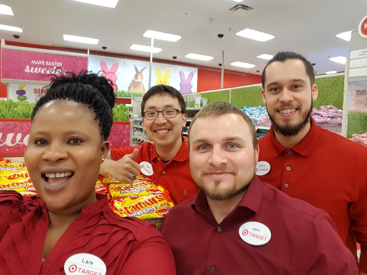 yendoukoi23's tweet photo. This is what Saturday looks like atT1193!!!!!#flextofill @keithlyons01 @1TylerKoontz @LydiaDiazTGT @GinaMogollon https://t.co/qWY1tK3Mea