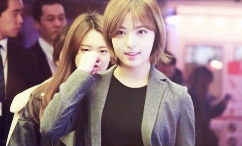 HyewonTHfanbase's tweet photo. Did you guys remember what today is ?? It our Hyewon BD !!! @vldvydtyd 우리 진배우님 생일축하해요 ♡♡ 옛날부터 지금까지 항상 응원할게♡ 좋은작품 기대함 https://t.co/gDYdWVpZgL