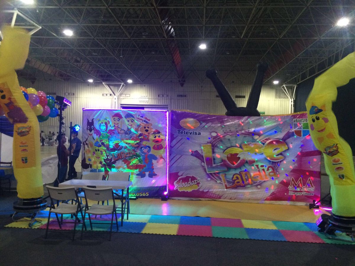 LoreLoreOf's tweet photo. Hoy los esperamos en Expo tu Piñata https://t.co/hAA13H7nKS