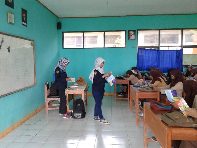 Sosialisasi <a href="/indasj/">Inda S J</a> <a href="/stkipsbg_/">STKIPSubang</a> <a href="/Gosipsubang/">Gosip Subang</a>