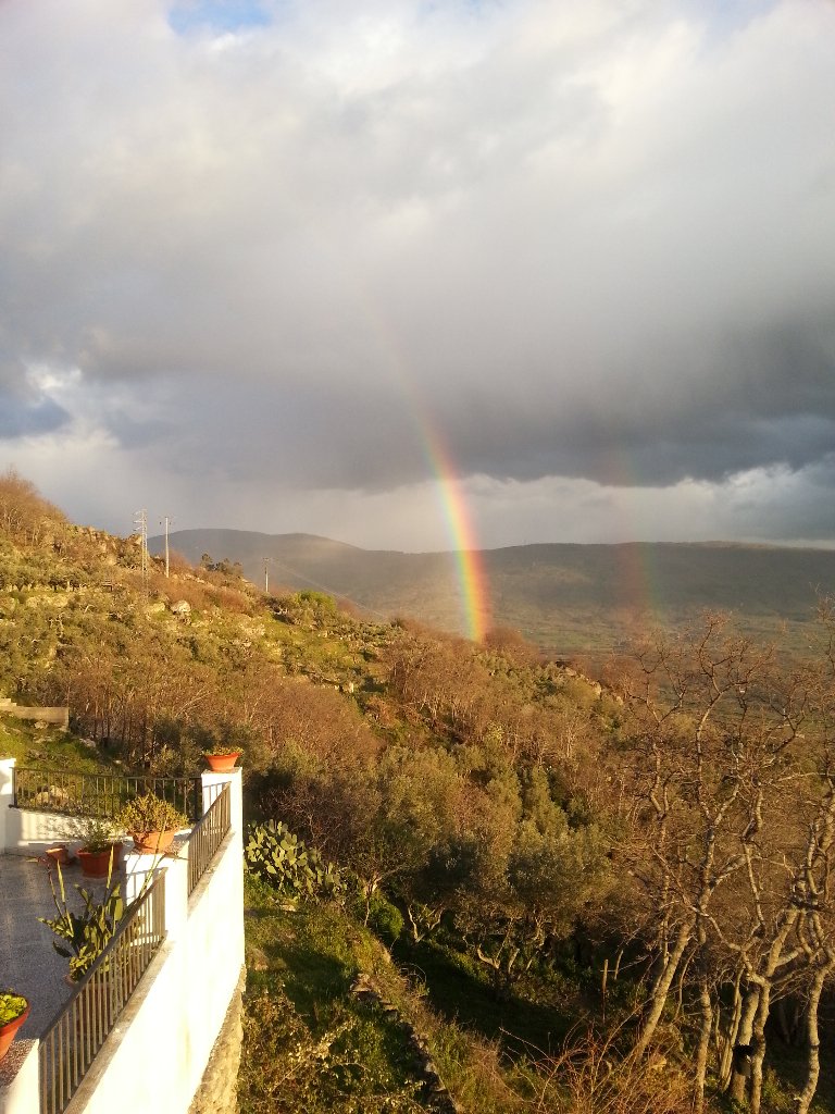 ivan_barbecho's tweet photo. @tiempobrasero #Eljas #Extremadura que tierra tan bonita https://t.co/92aidj1V7M