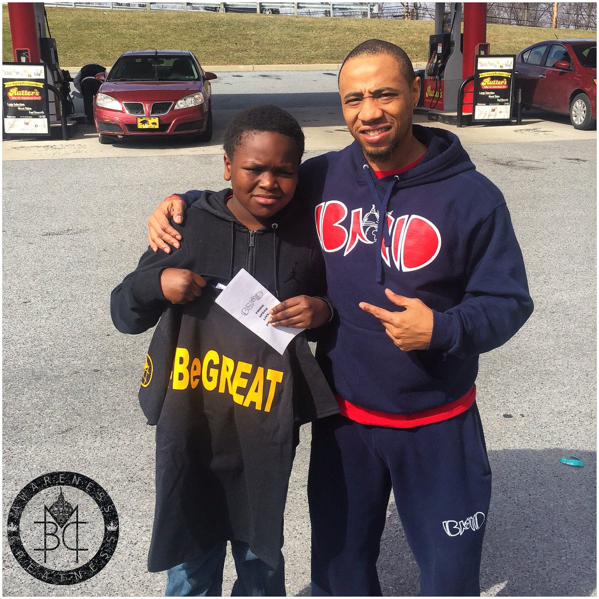 __BMD's tweet photo. CONGRATS AGAIN to Young King Quincy 👑🏀❤️💪🏾📚 #PYGWINNER 🏅🏆 #BSMD #EducationIsPOWER #PYG #ReportCardContest #Champ https://t.co/6BjSAlhzed