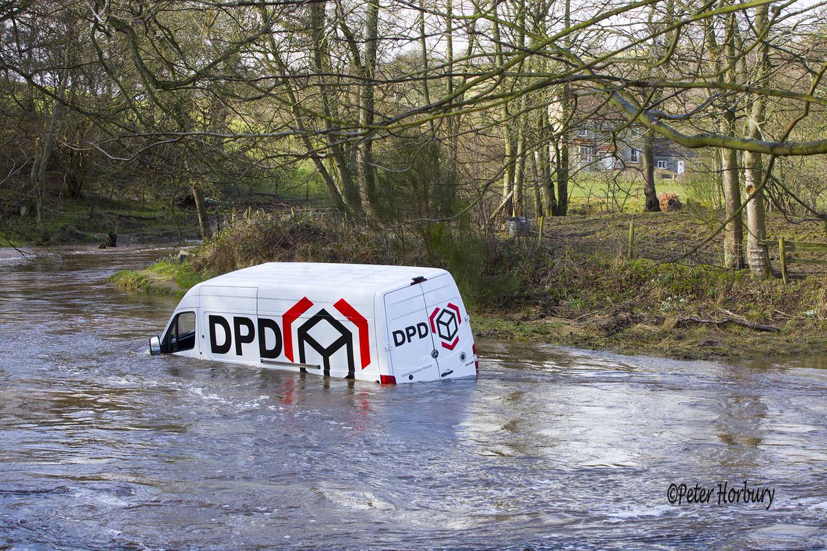 HorburyPeter's tweet image. Oops @DPD_UK Grosmont ford Nr #Whitby van washed 100m down River Esk now sits next to Murk Esk tributary #RedFaces