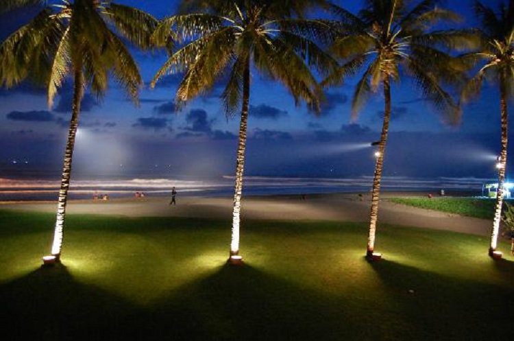 CityHype Bali (@cityhype_bali) on Twitter photo La Lucciola Restaurant Salah Satu Restaurant Terkenal di Seminyak bit.ly/1pCbDyt #CityHypeBali La Lucciola Restaurant Salah Satu Restaurant Terkenal di Seminyak bit.ly/1pCbDyt #CityHypeBali