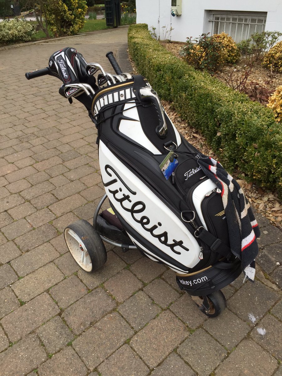 ricey2211's tweet photo. Happy now Carts #Bagpolice https://t.co/zVL2H8KXcY