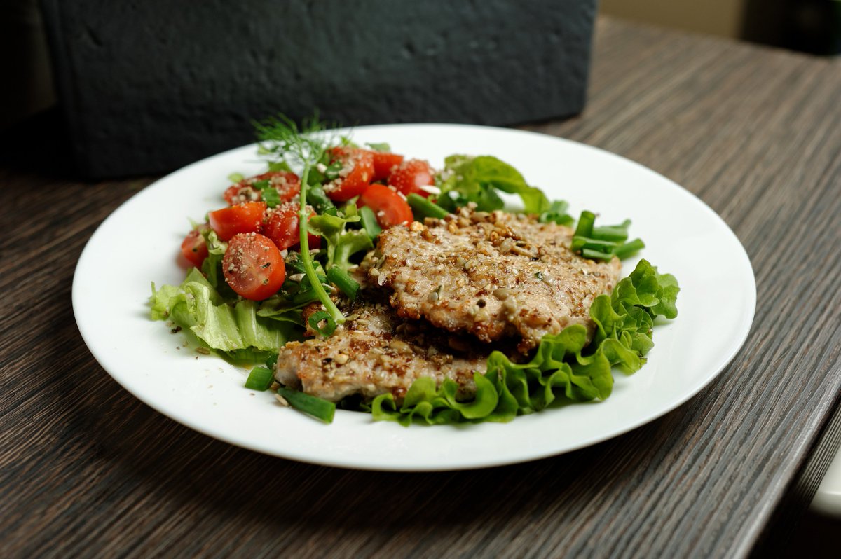 SC_GRAND's tweet image. Pusdienām pievieno salātus ar Aizdaru - maltīte būs gardāka un sātīgāka ;)