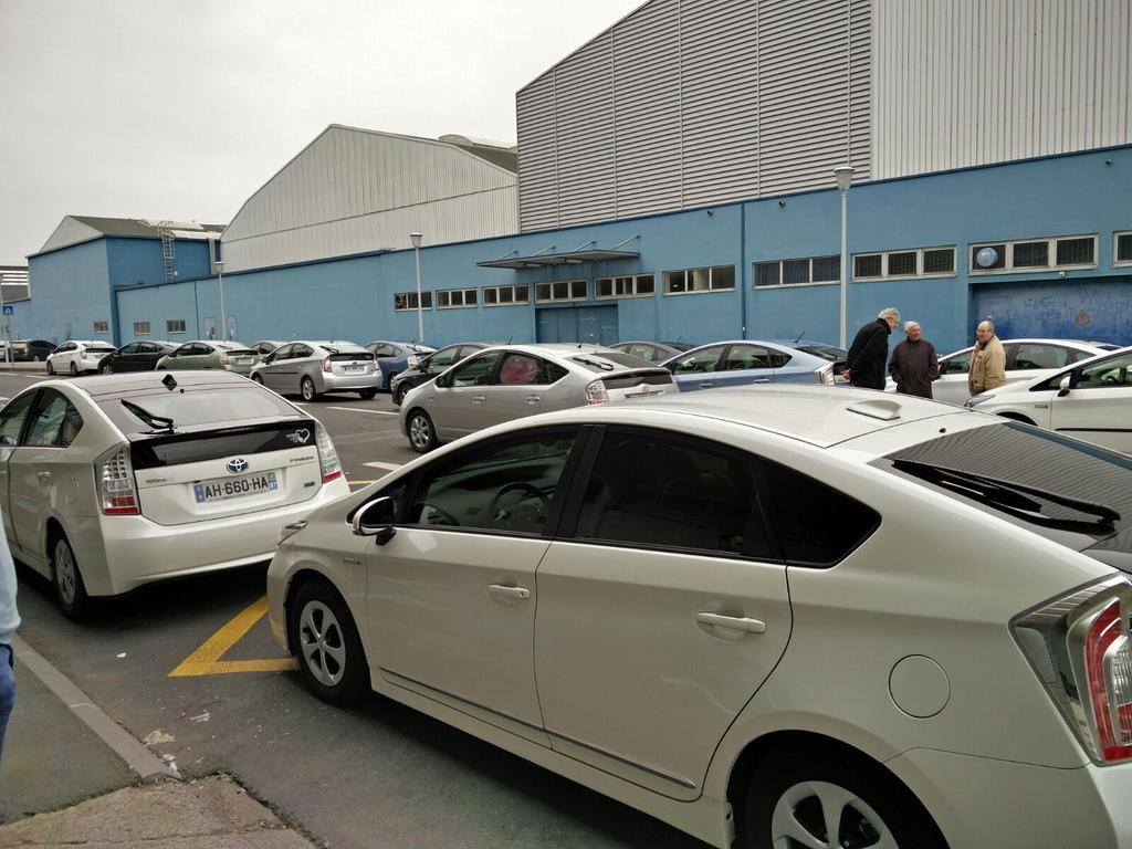 HybridLife_org's tweet photo. #Toyota #priusday le plus grand rassemblement de Prius en France autour de la #prius4 @PresseToyotaFr https://t.co/3xKPj2D38f