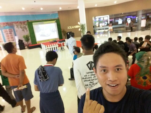 Ala_afiuddin's tweet photo. nonton bareng TDII2 at atrium lippo plaza Buton.. #butonstopcew #danceicon2 @Stopless_baubau @dhikacungkring @SCTV_ https://t.co/57PSsLCEh6