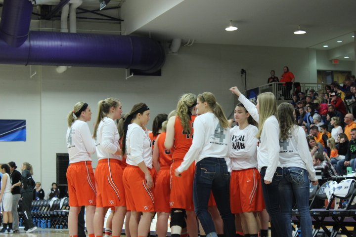 TrumpetNews's tweet photo. In a magical NCAA tournament, Wartburg fell to No. 7 Tufts, 63-50 in the NCAA Final Four. https://t.co/Gkw3LjGDGH https://t.co/S8xAfoybrj
