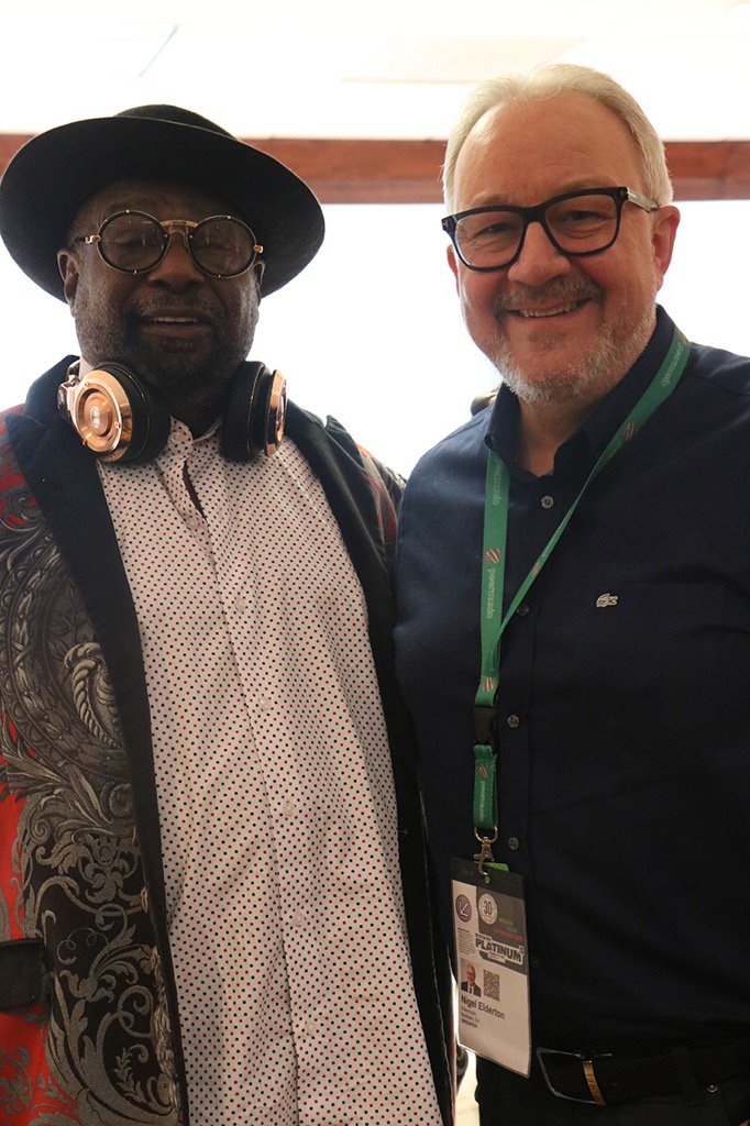 MusicmanUK1's tweet photo. #SWSW2016 great to hook up with the P-Funk Grandmaster George Clinton. Fantastic show George!! See you at Groucho's https://t.co/fxZCM7oPQf