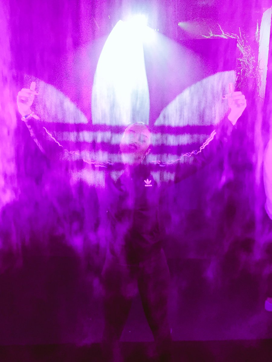 iManagement tweet media