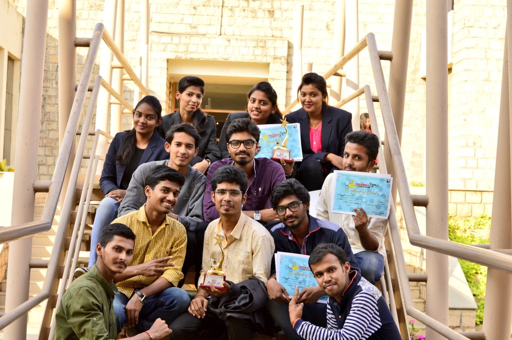 Imdileepshankar's tweet photo. #SDMCET #INSIGNIA 2k16  #ADIMATRA  #CHAMPIONS #LOTS_OF_FUN 
PC: Prakash Bhat https://t.co/X9D2eMuCaA