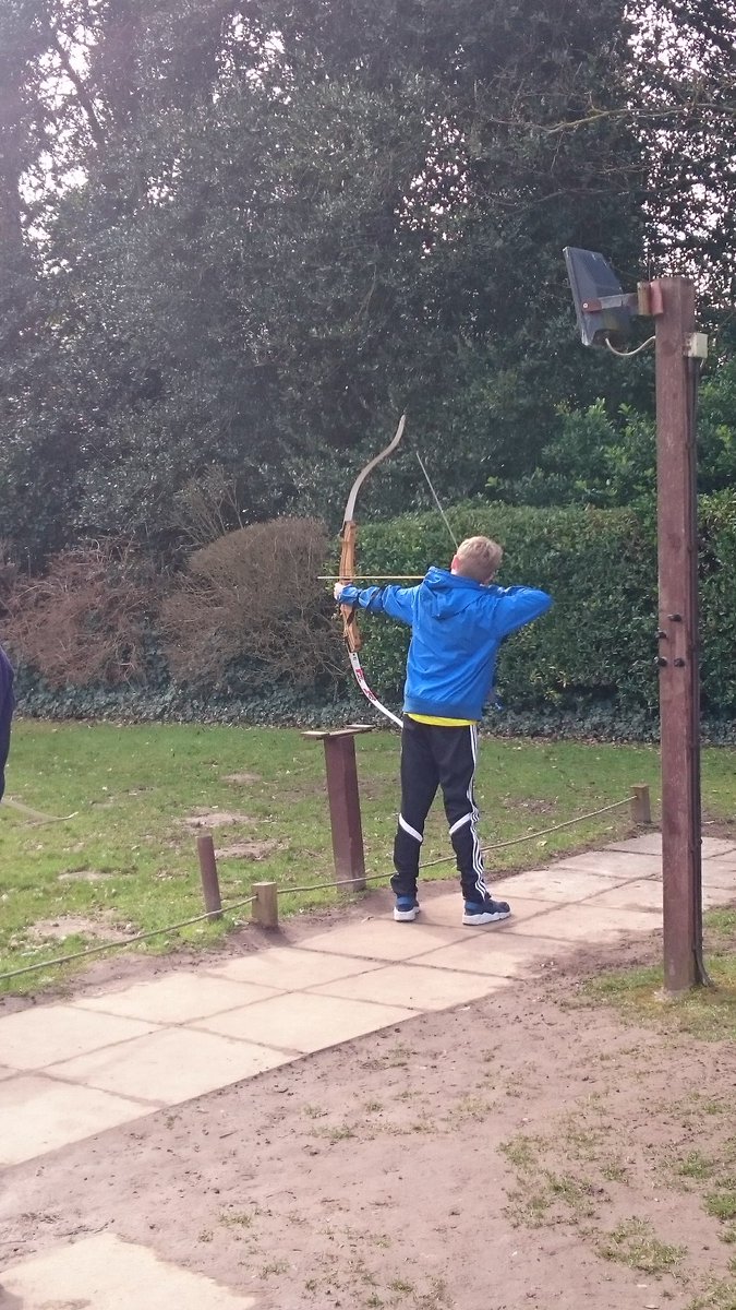 rossettPE's tweet photo. Group 3/F are fantastic at archery this morning! #RST16 https://t.co/TiVy9X2OPu