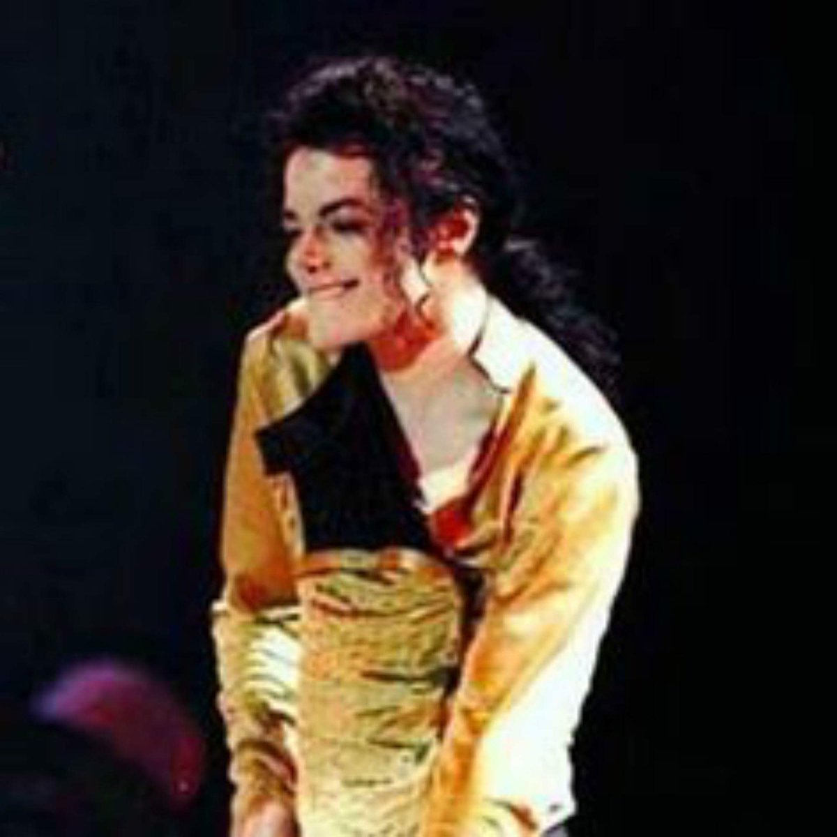 DFantasies's tweet photo. #sexymichaeljackson https://t.co/ODF4omQbW9