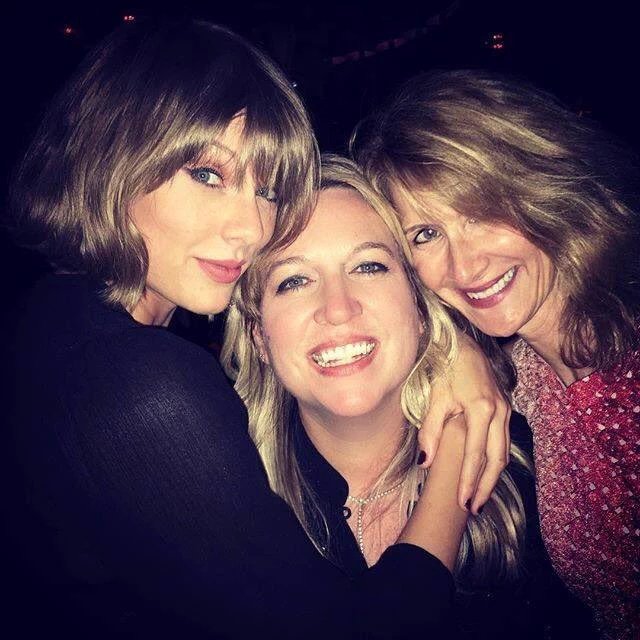 TaylorSwiftFV2's tweet photo. They are so lovely! https://t.co/c5qZSvo6P1